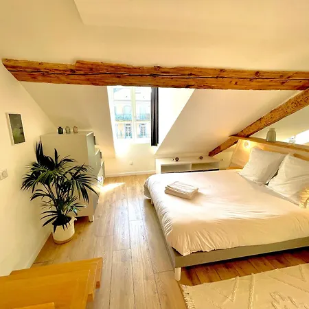 Nid Douillet Sous Les Toits Avec Jacuzzi Apartman