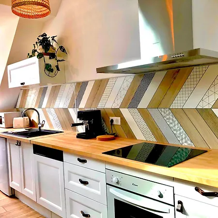 Apartman Nid Douillet Sous Les Toits Avec Jacuzzi