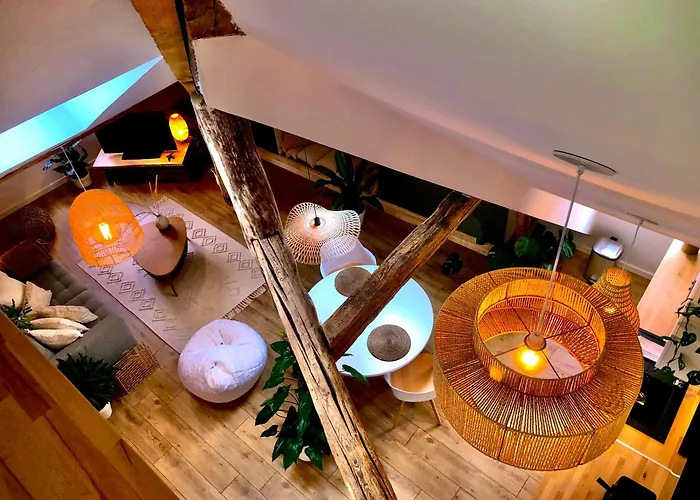 Nid Douillet Sous Les Toits Avec Jacuzzi *